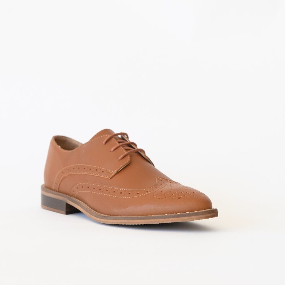 Brown Wingtip Oxford - Confidence Collection - Picture 2 of 9